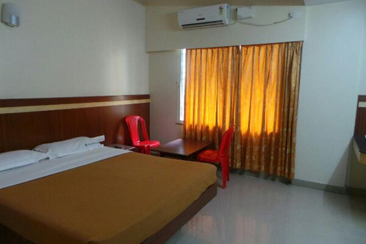 Mlc Gateway Deluxe Inn Bangalore Eksteriør billede