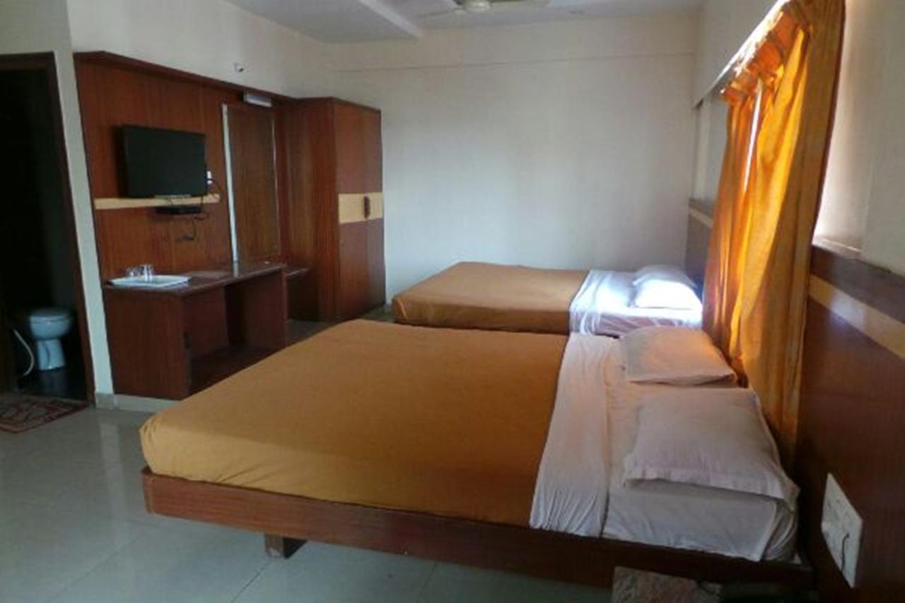 Mlc Gateway Deluxe Inn Bangalore Eksteriør billede