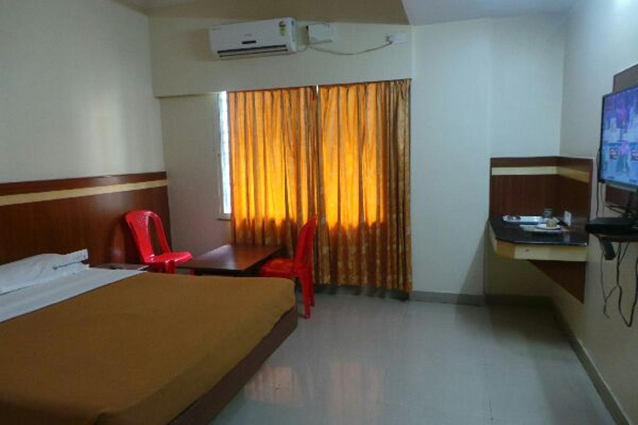 Mlc Gateway Deluxe Inn Bangalore Eksteriør billede